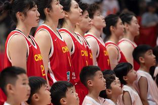 ⛹️阿不都赛季至今助攻率达到20.4% 排在大前锋位置的第二位