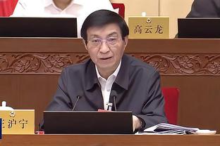 罗马诺：那不勒斯考虑引进20岁捷克中卫维蒂克